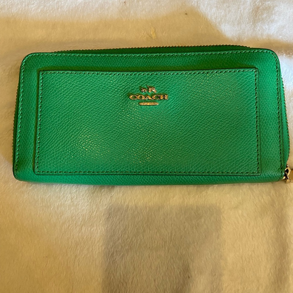 Very nice Coach wallet